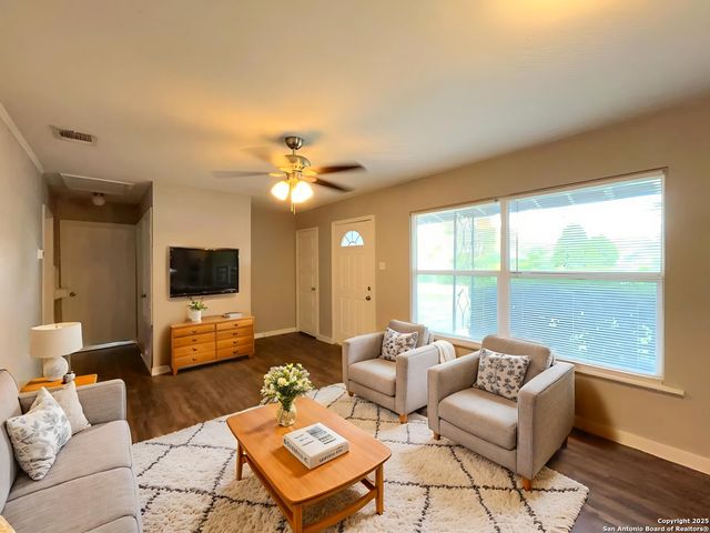 167 Brandywine Ave, San Antonio, TX 78228