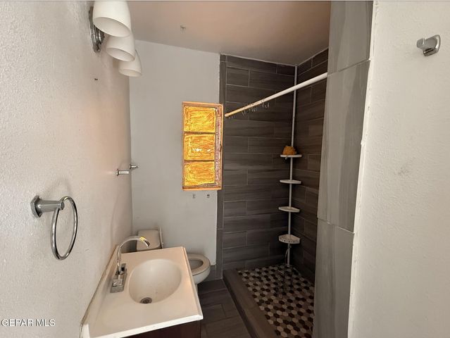 304 Ramona Avenue, El Paso, TX 79915