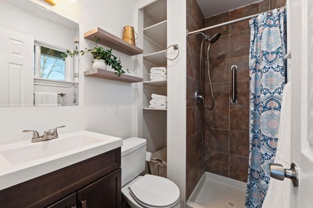 5811 Glenhollow PATH, Austin, TX 78745