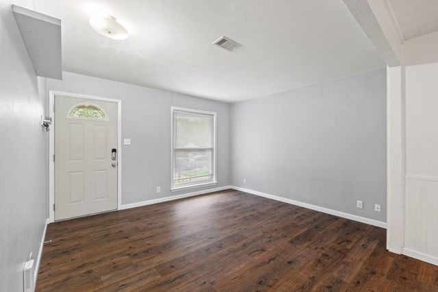 5811 Glenhollow PATH, Austin, TX 78745