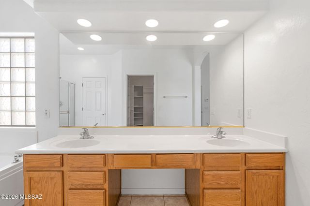 3460 N Harcan Mine Place, Tucson, AZ 85745