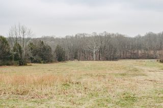 2579 New Hall Rd, Greenbrier, TN 37073