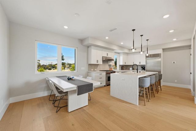 3580 Garfield Street, Carlsbad, CA 92008