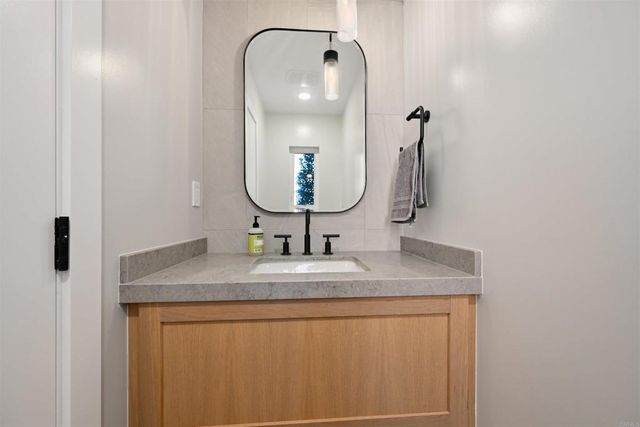 3580 Garfield Street, Carlsbad, CA 92008