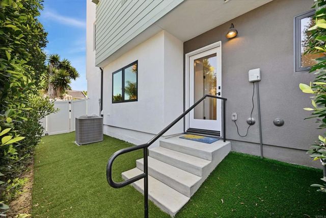 3580 Garfield Street, Carlsbad, CA 92008