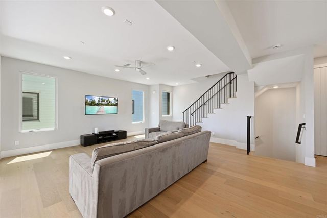 3580 Garfield Street, Carlsbad, CA 92008
