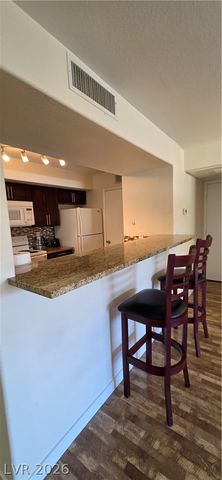 2300 East SILVERADO RANCH Boulevard 2006, Las Vegas, NV 89183