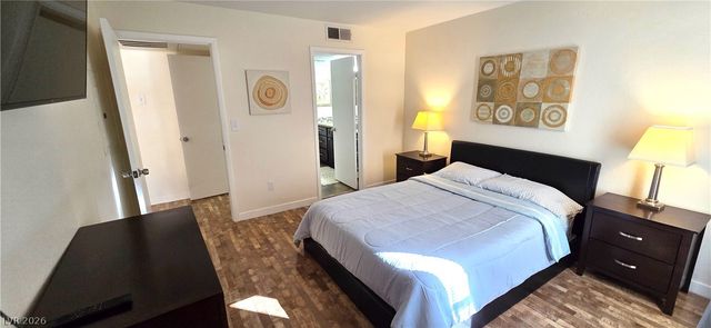 2300 East SILVERADO RANCH Boulevard 2006, Las Vegas, NV 89183