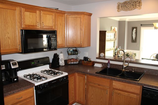 215 Morrow Street C, Somonauk, IL 60552