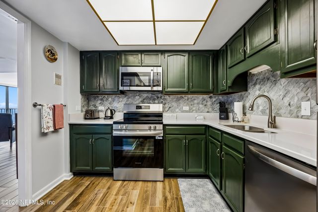 2970 ST JOHNS Avenue 12F, Jacksonville, FL 32205
