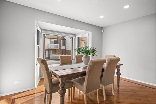 7S367 Augusta Lane, Naperville, IL 60540