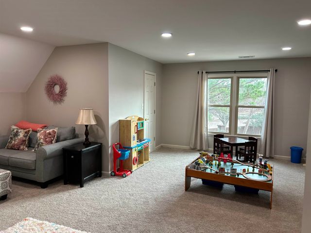 9108 E GROVELAWN CV E, Germantown, TN 38139