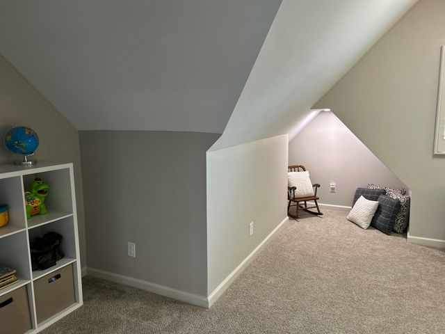 9108 E GROVELAWN CV E, Germantown, TN 38139