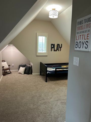 9108 E GROVELAWN CV E, Germantown, TN 38139