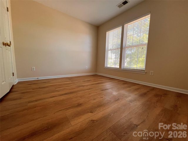 7709 Greylock Ridge Road 18, Matthews, NC 28105