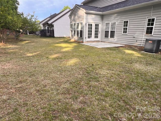 7709 Greylock Ridge Road 18, Matthews, NC 28105