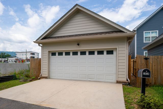 1444 Madison Street, Chattanooga, TN 37408