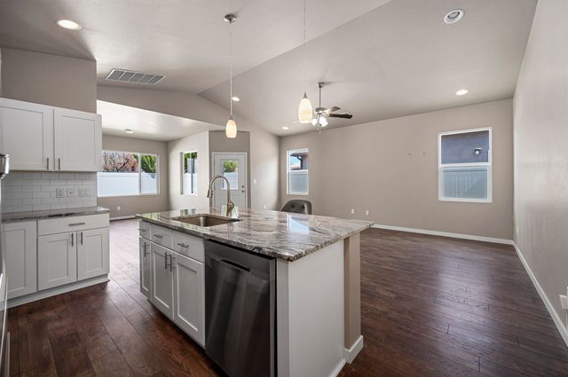 3034 Red Pear Drive, Grand Junction, CO 81504