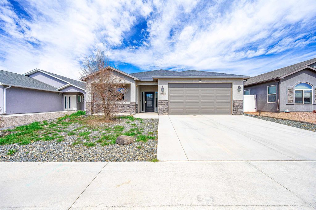 3034 Red Pear Drive, Grand Junction, CO 81504