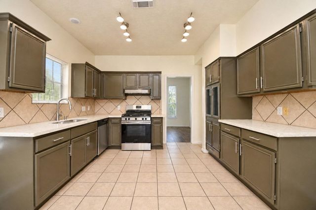 10138 Duchamp Drive, Houston, TX 77036