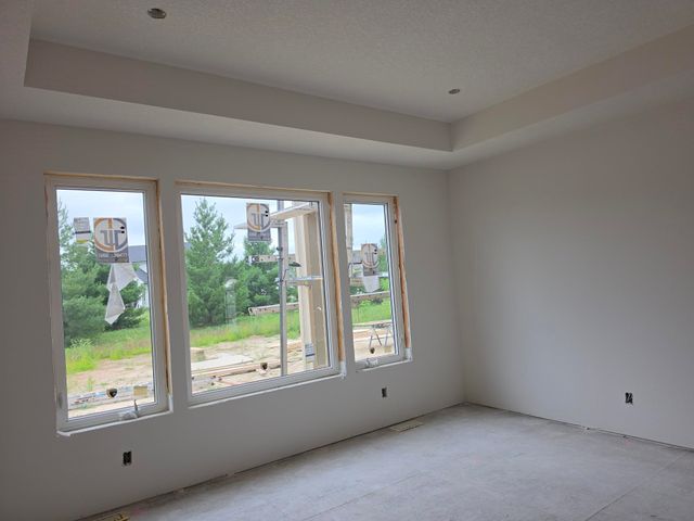4640 161 Court, Urbandale, IA 50323