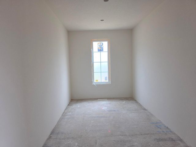 4640 161 Court, Urbandale, IA 50323