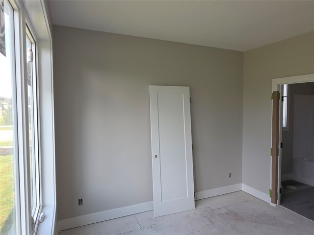 4640 161 Court, Urbandale, IA 50323