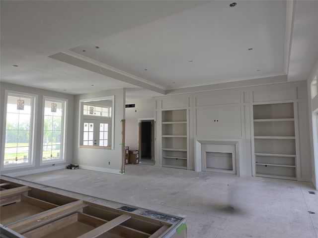 4640 161 Court, Urbandale, IA 50323