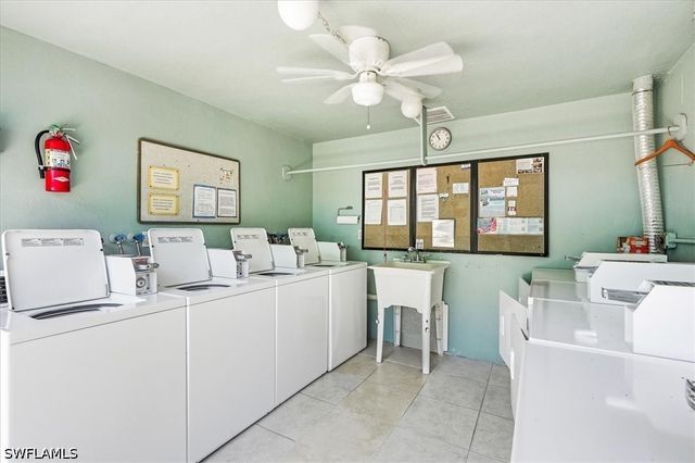 653 12th AVE S 653, Naples, FL 34102