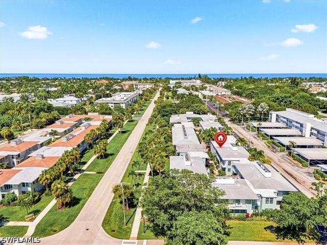 653 12th AVE S 653, Naples, FL 34102