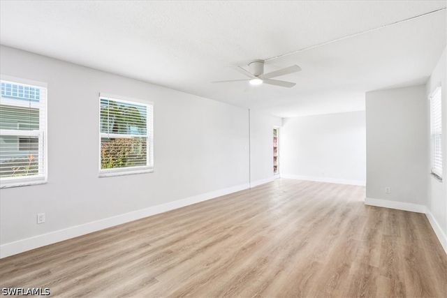 653 12th AVE S 653, Naples, FL 34102