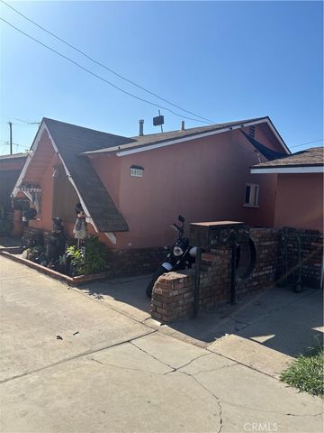 6848 Colmar, Bell Gardens, CA 90201