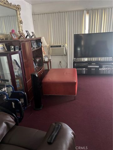 6848 Colmar, Bell Gardens, CA 90201