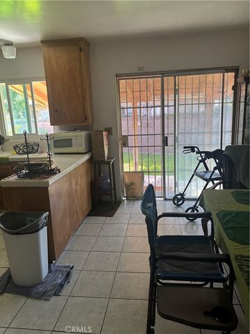 6848 Colmar, Bell Gardens, CA 90201