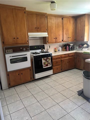 6848 Colmar, Bell Gardens, CA 90201