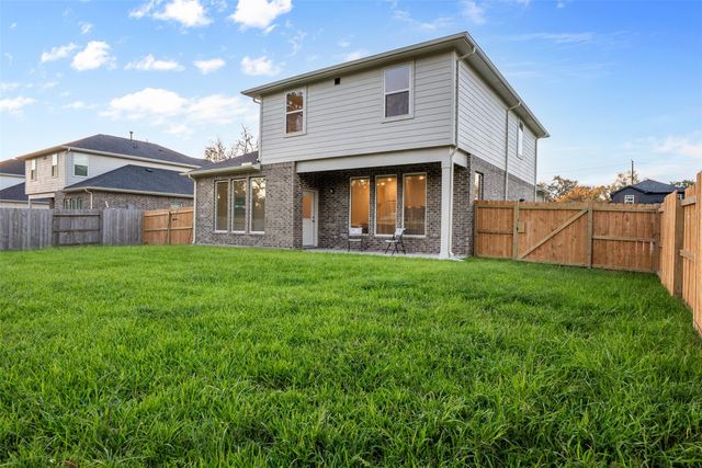 419 Magnolia Street, Richwood, TX 77531