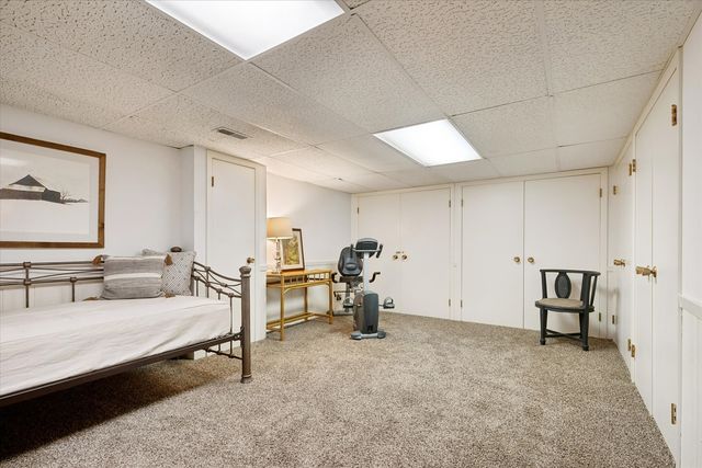 106 Carriage Road, North Barrington, IL 60010