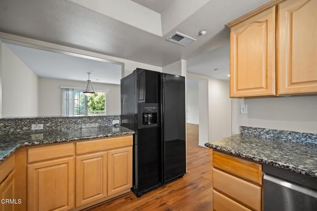 530 W Stocker 206, Glendale, CA 91202