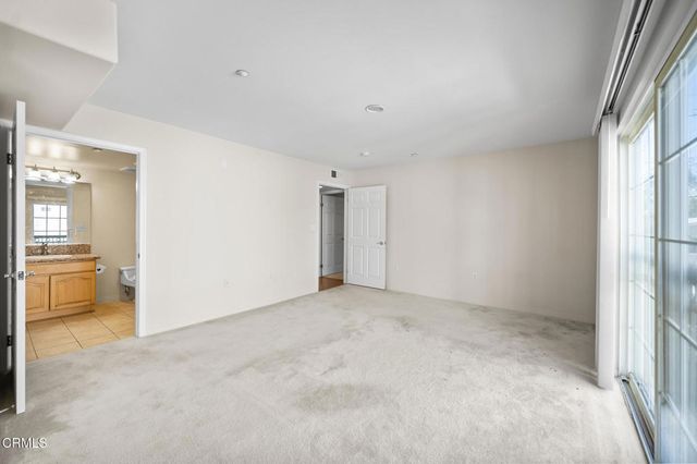 530 W Stocker 206, Glendale, CA 91202