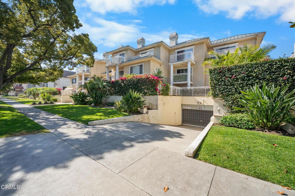 530 W Stocker 206, Glendale, CA 91202 — photo 2
