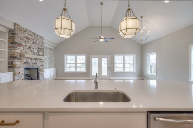 5529 Sinclair St, Murfreesboro, TN 37127