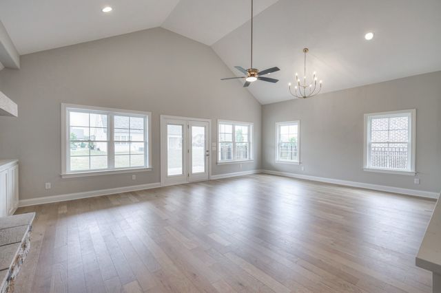 5529 Sinclair St, Murfreesboro, TN 37127