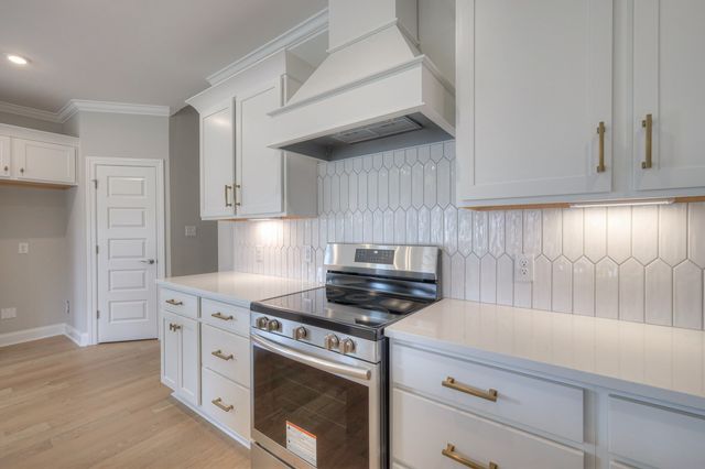 5529 Sinclair St, Murfreesboro, TN 37127