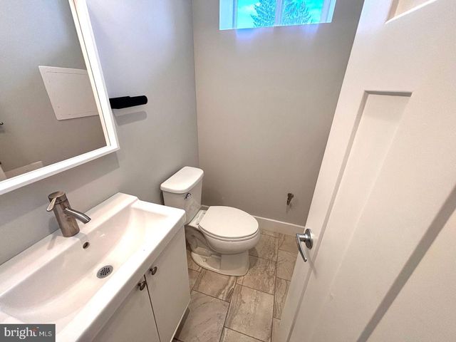488 EVERGREEN AVE, Philadelphia, PA 19128