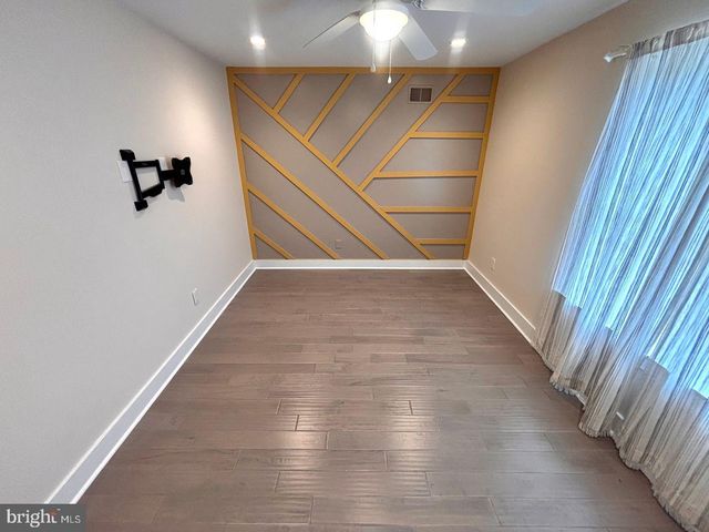 488 EVERGREEN AVE, Philadelphia, PA 19128