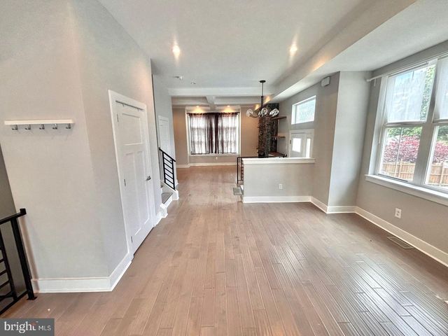 488 EVERGREEN AVE, Philadelphia, PA 19128