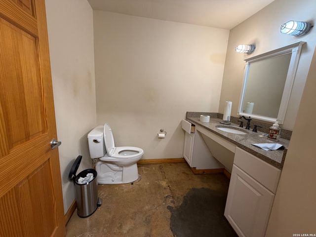 601 CUPPLES RD, San Antonio, TX 78237