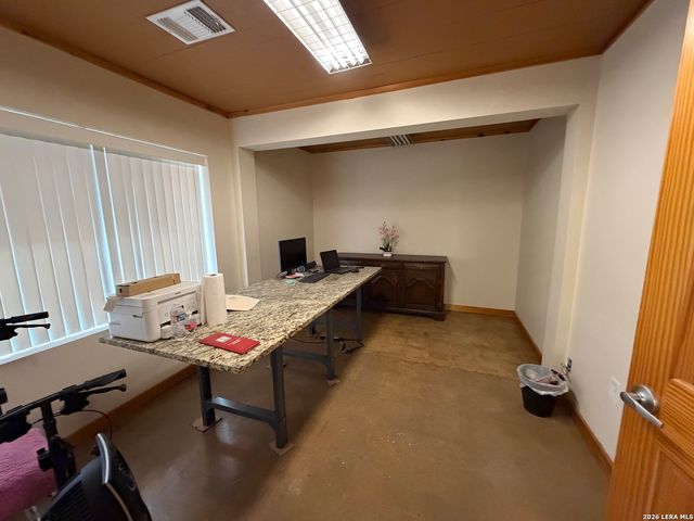 601 CUPPLES RD, San Antonio, TX 78237