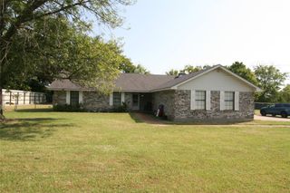 211 Vz County Road 4107, Canton, TX 75103