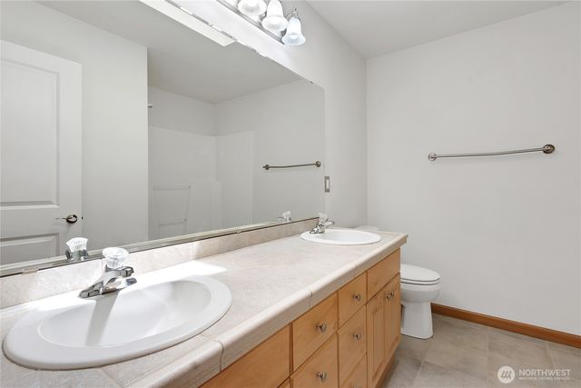 1522 Daffodil Avenue NE, Orting, WA 98360